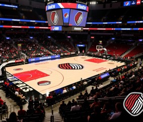 小牛队主场惨败开拓者，球队前景堪忧